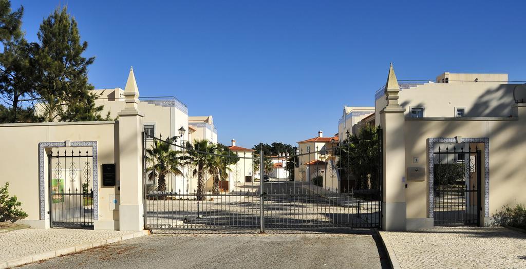 Praia Del Rey Bythe Pools Praia del Rei Exterior foto